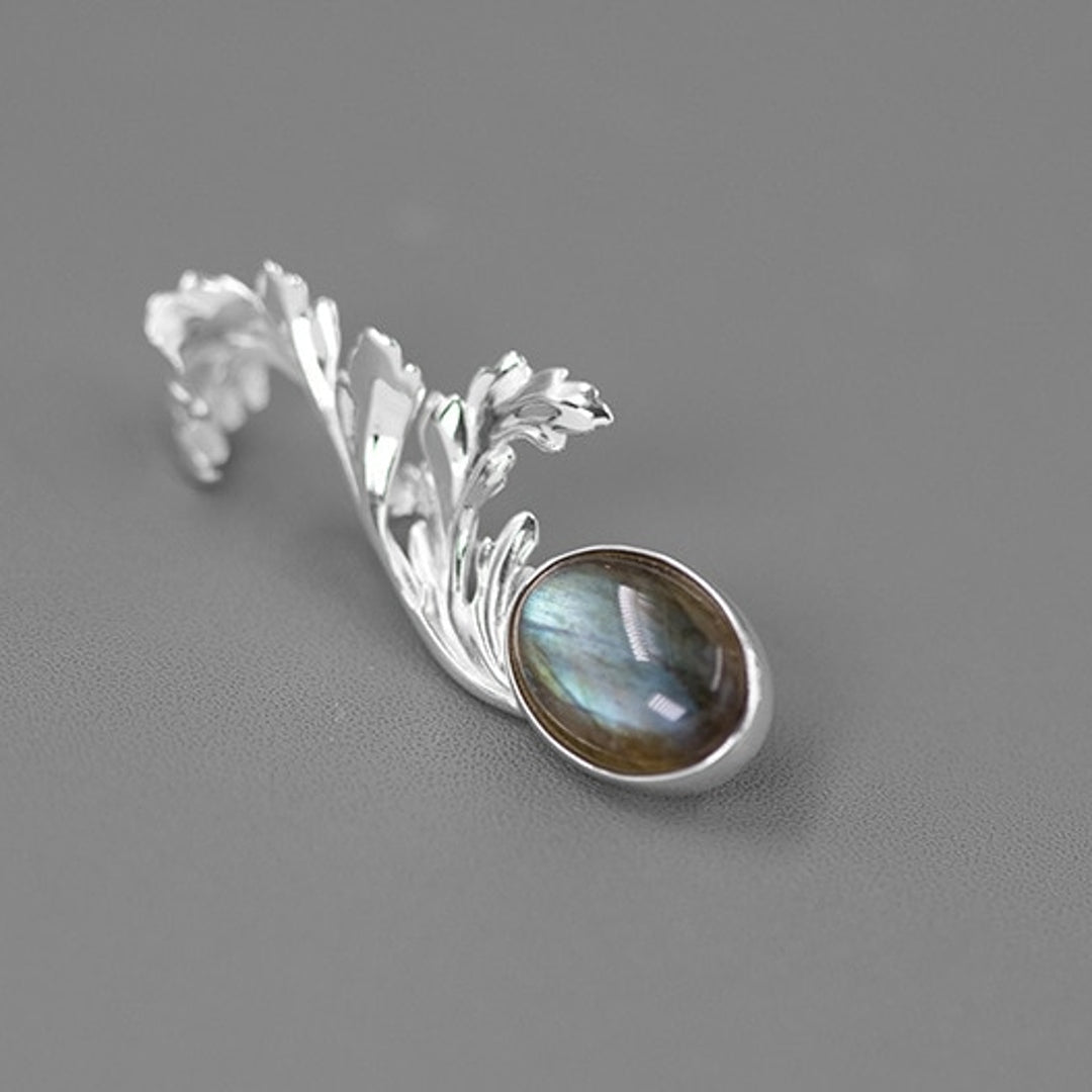 Acanthus-Leaf-Brooch-By-Yonandole_3
