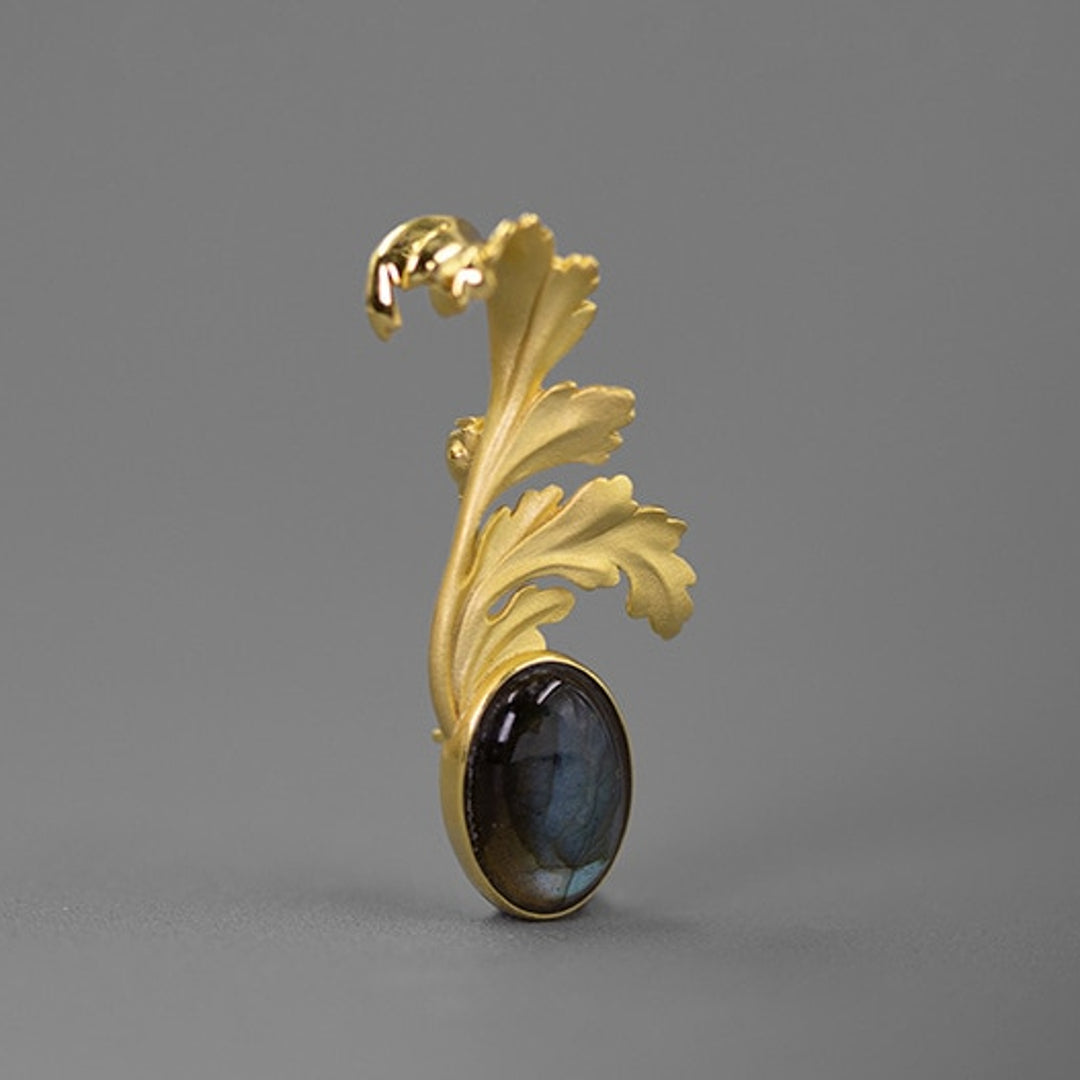 Acanthus-Leaf-Brooch-By-Yonandole_5