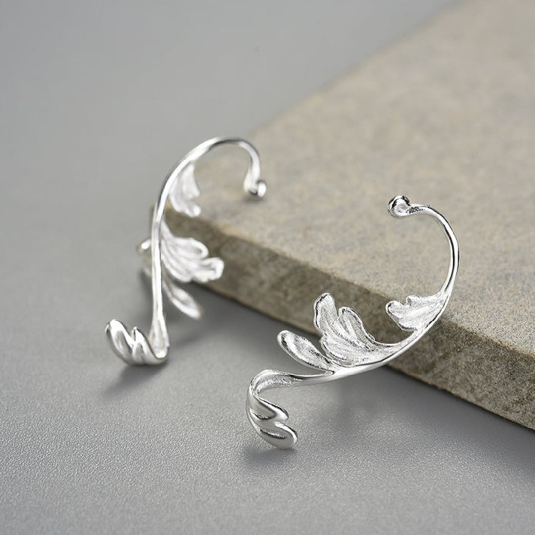 Acanthus-Leaf-Earrings-By-Yonandole_3