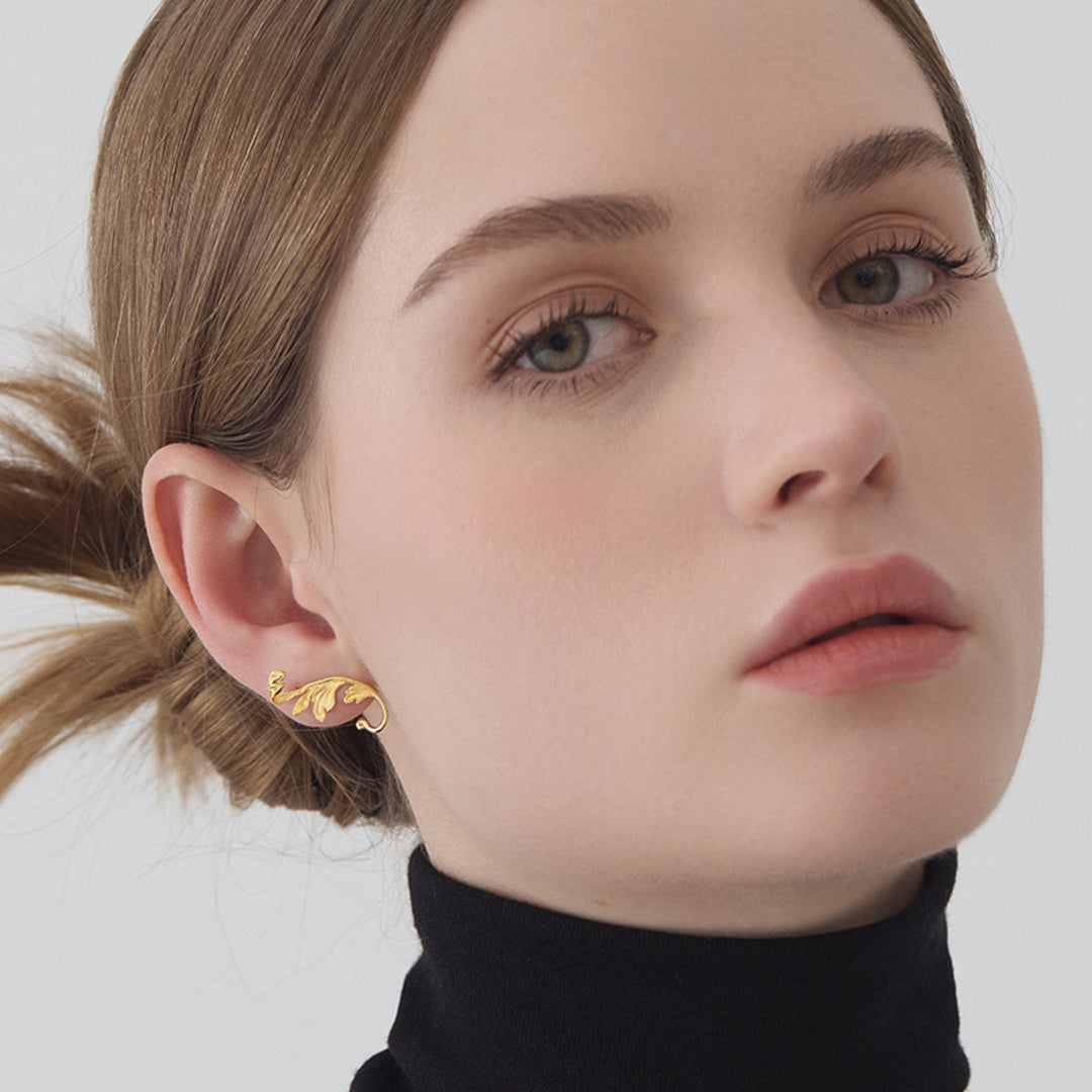 Acanthus-Leaf-Earrings-By-Yonandole_4