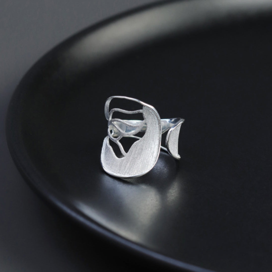 Adjustable-Leaf-Ring-By-Yonandole_10