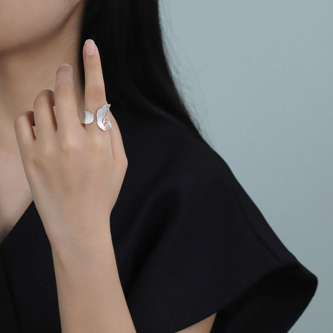 Adjustable-Leaf-Ring-By-Yonandole_8