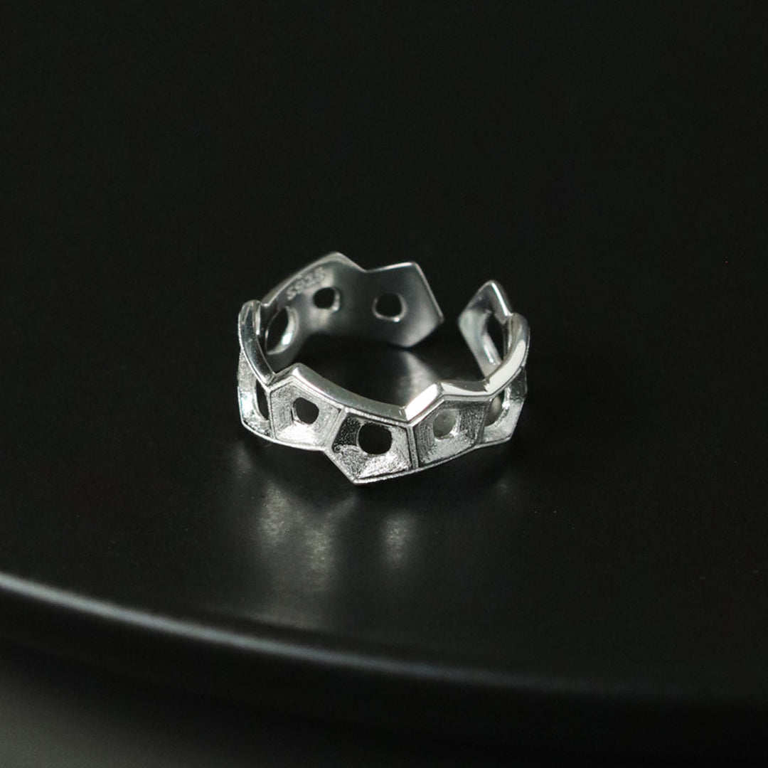 Adjustable-Ring-With-3D-Pattern-By-Yonandole_2