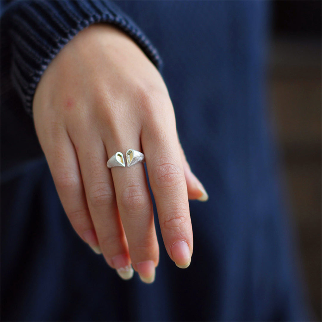Adjustable-Ring-With-Geometric-Shape-Brushed-By-Yonandole_1