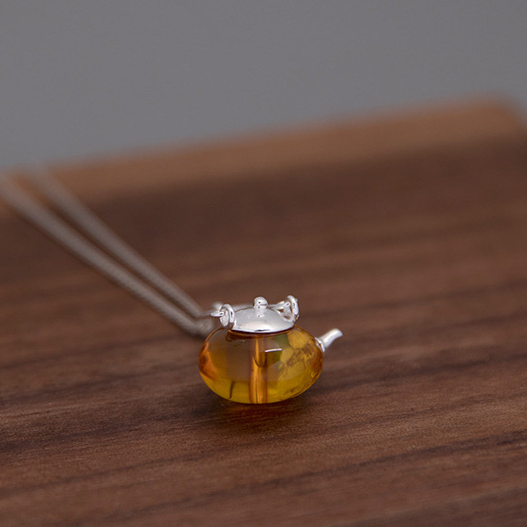 Amber-Teapot-Pendant-By-Yonandole_8