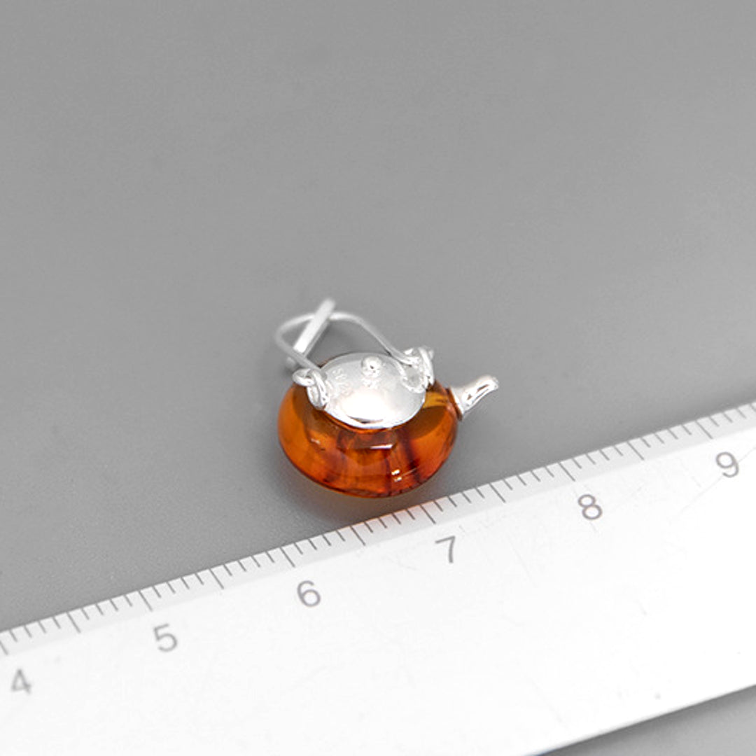 Amber-Teapot-Pendant-By-Yonandole_9