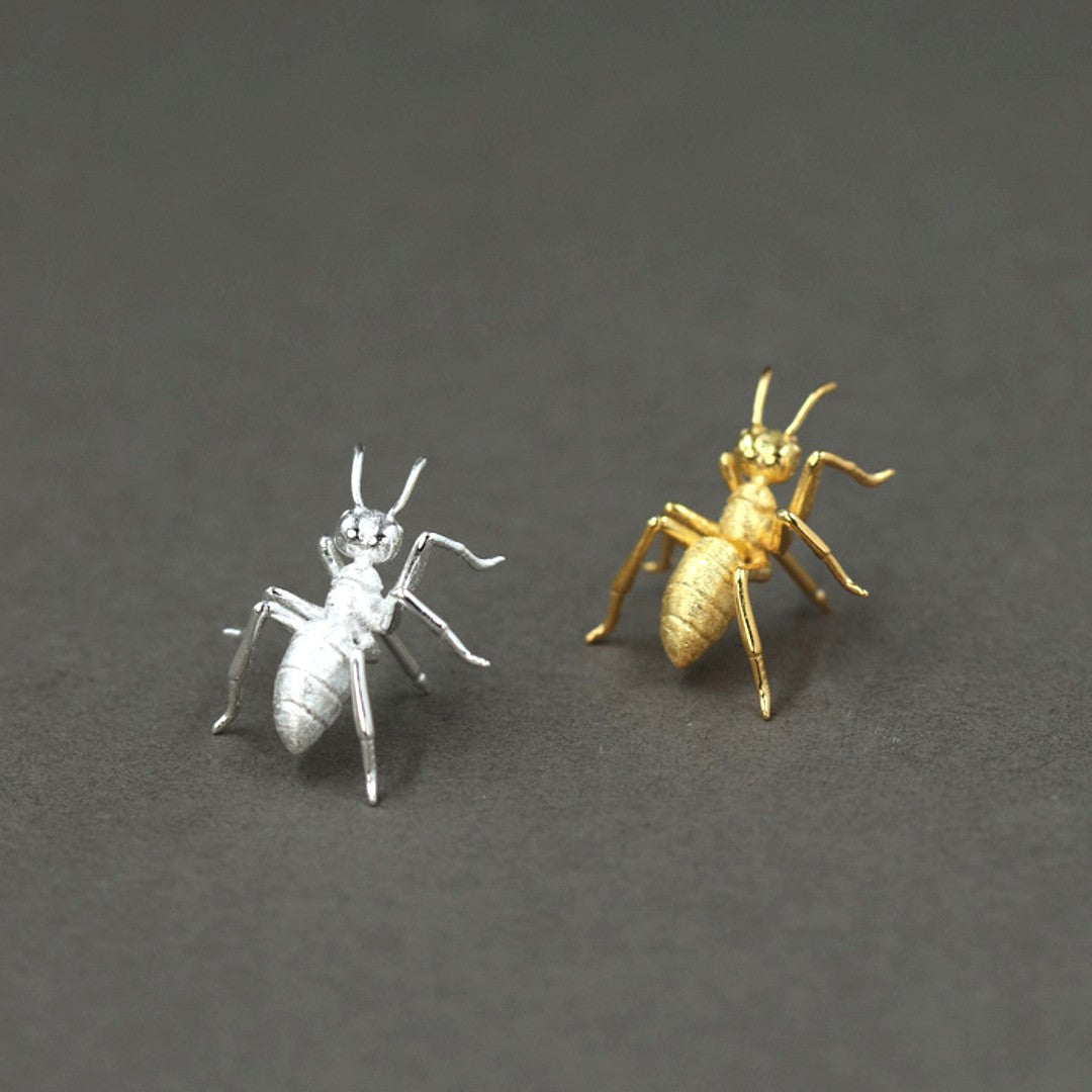 Ant-Brooch-By-Yonandole_7