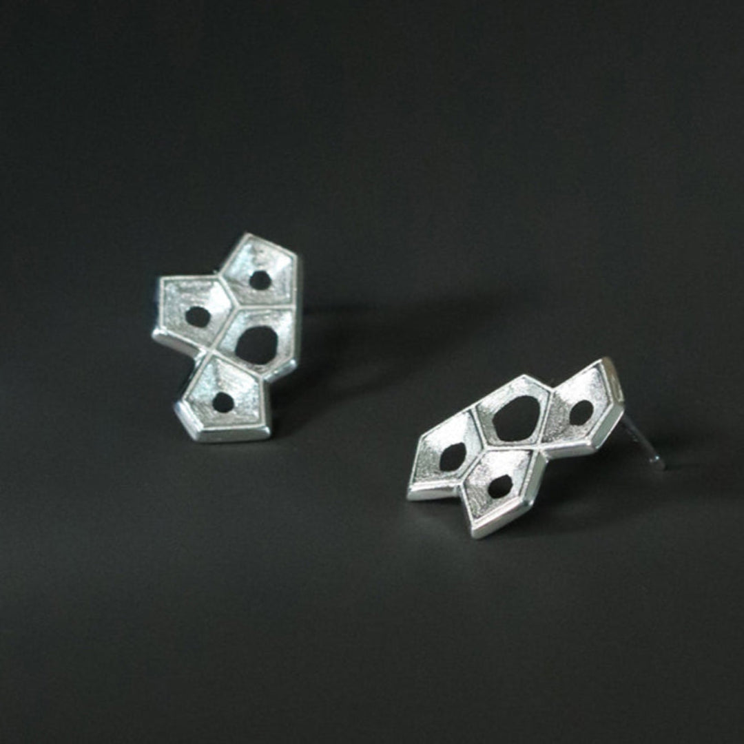 Asymmetrical-Earrings-With-3D-Pattern-By-Yonandole_1