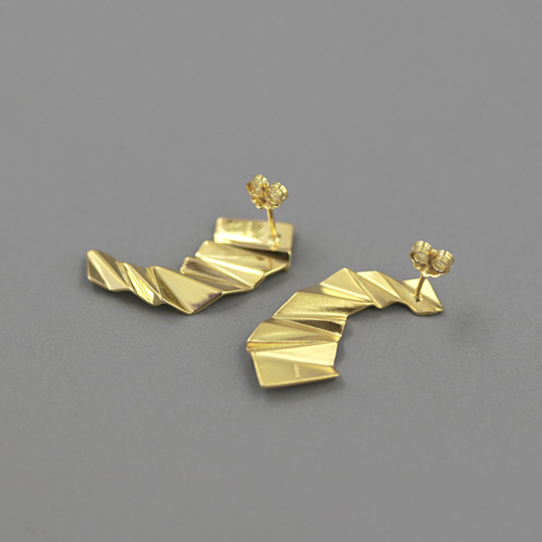 Asymmetrical-Earrings-With-Folded-Paper-Design-By-Yonandole_10