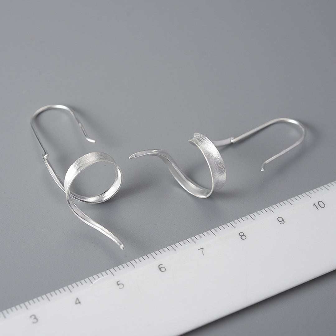 Asymmetrical-Earrings-With-Slim-Ribbon-By-Yonandole_4