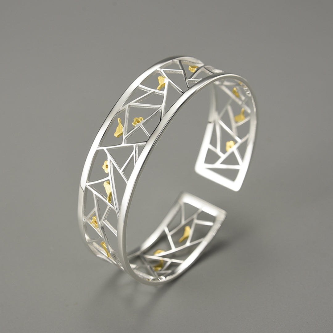 Bangle-With-A-Grid-And-A-Small-Bird-By-Yonandole_6