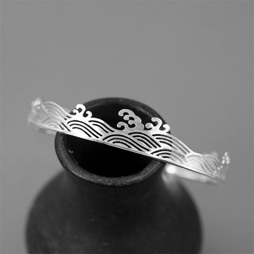 Bangle-With-Sea-Waves-Pattern_3