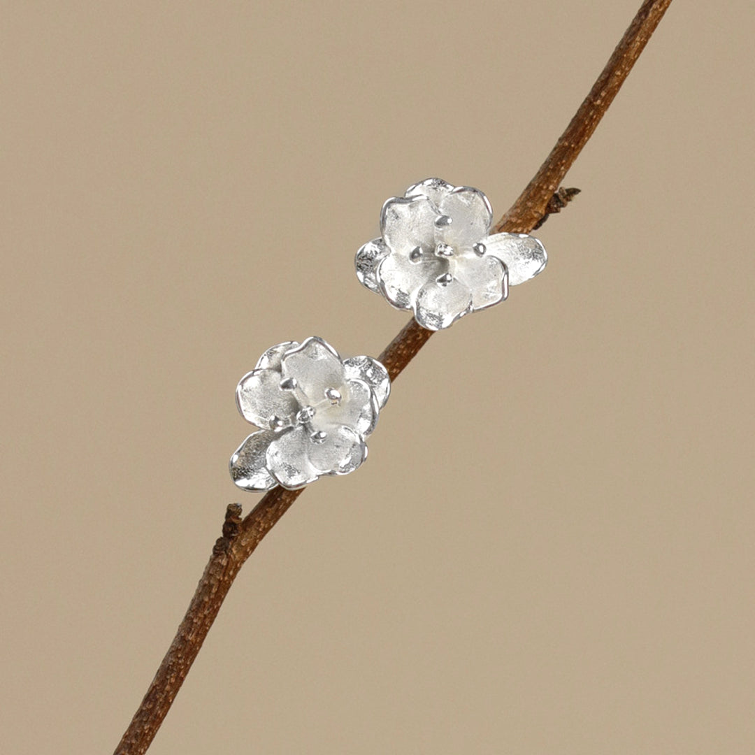 Begonia-Earrings-By-Yonandole_1