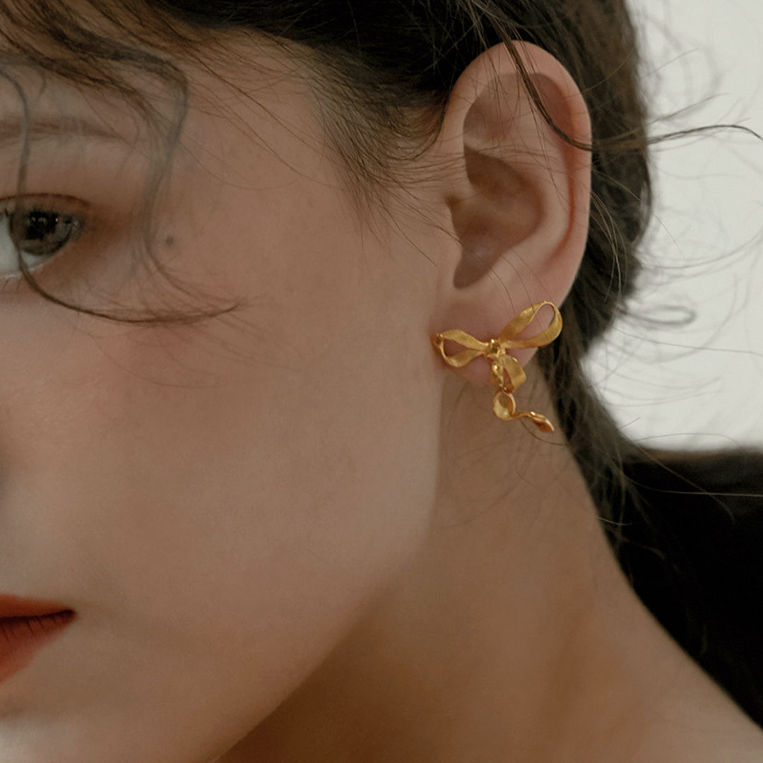 Bow-Earrings-By-Yonandole_5