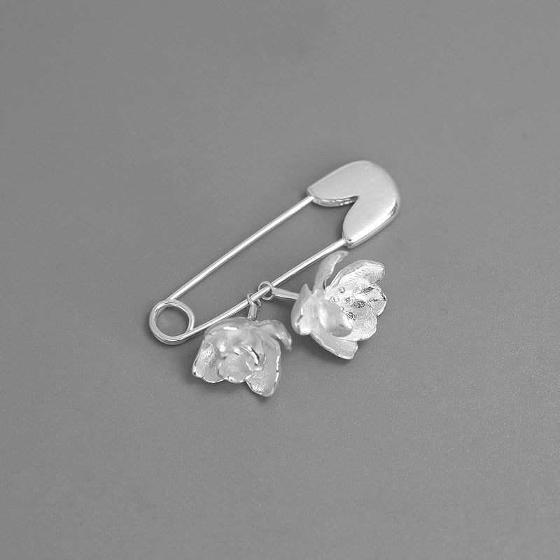 Brooch-With-Jasmine-Flowers-By-Yonandole_5