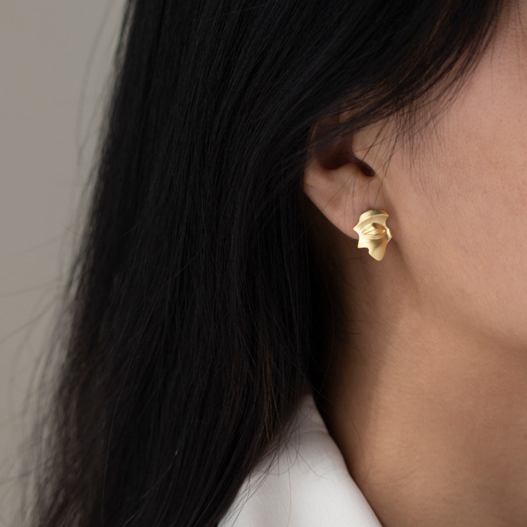 Buddha-Statue-Fragments-Earrings-By-Yonandole_3