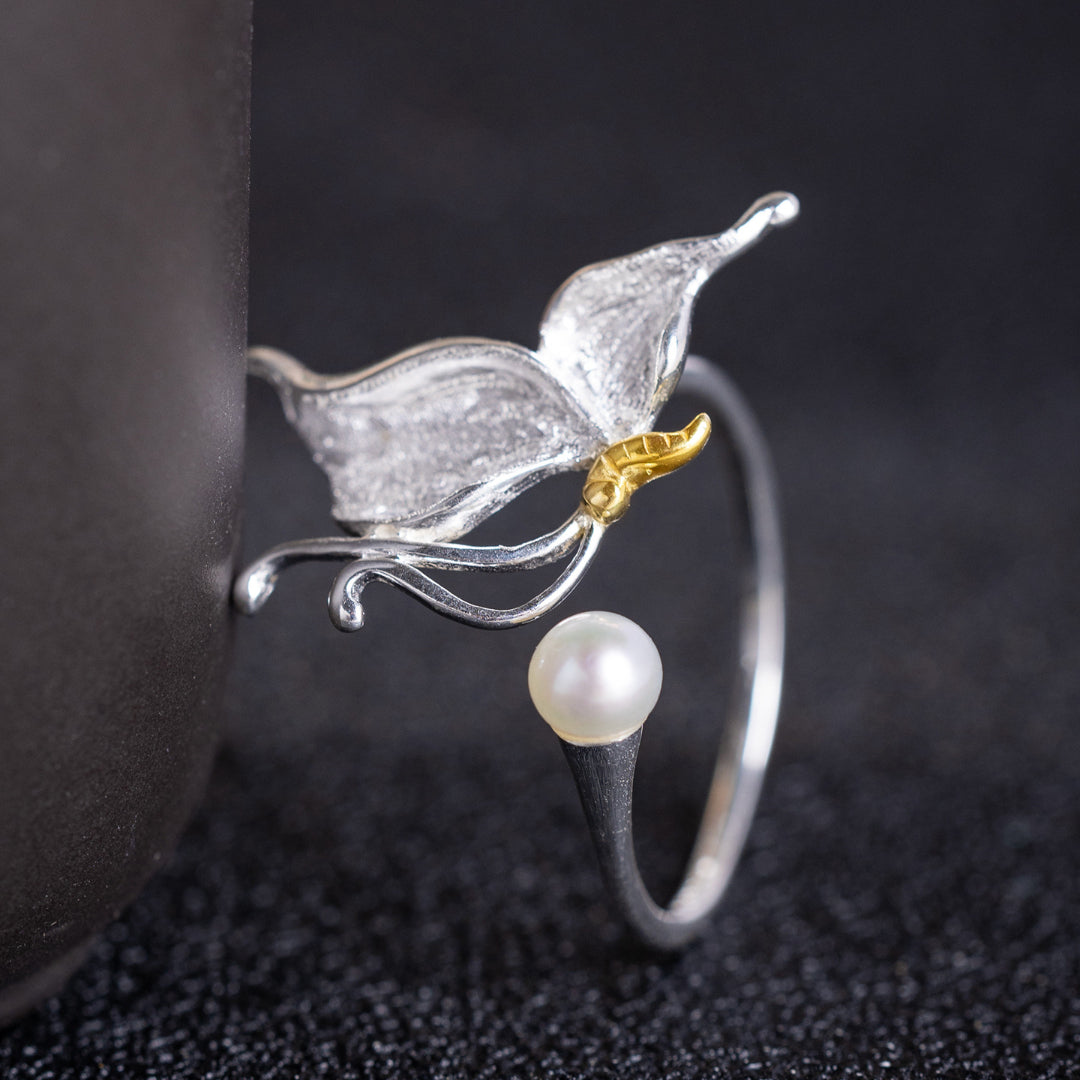 Butterfly-Ring-With-Pearl-By-Yonandole_2