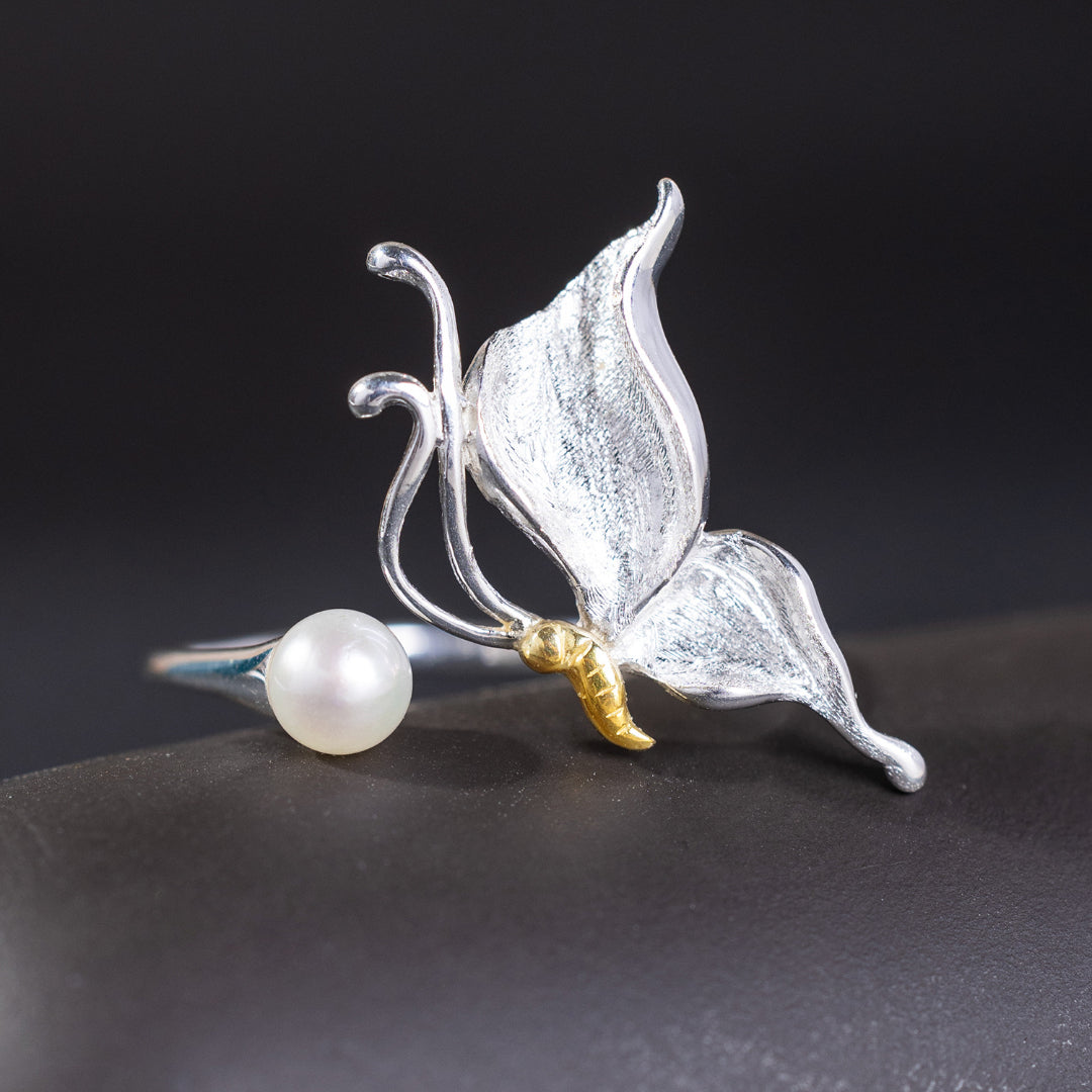 Butterfly-Ring-With-Pearl-By-Yonandole_8