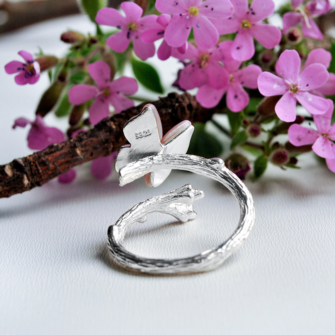 Butterfly-Ring-With-Shell-By-Yonandole_11