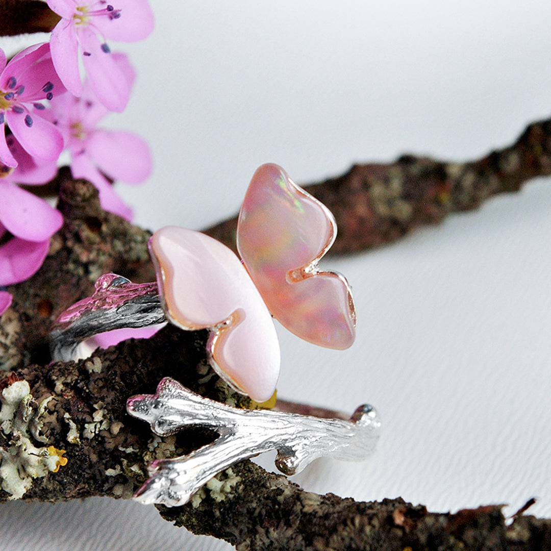 Butterfly-Ring-With-Shell-By-Yonandole_12