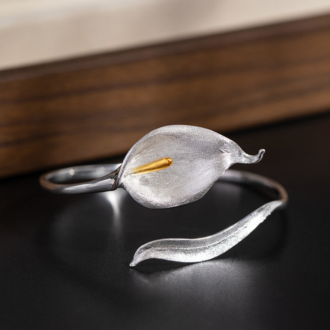 Calla-Lily-Bangle-By-Yonandole_5