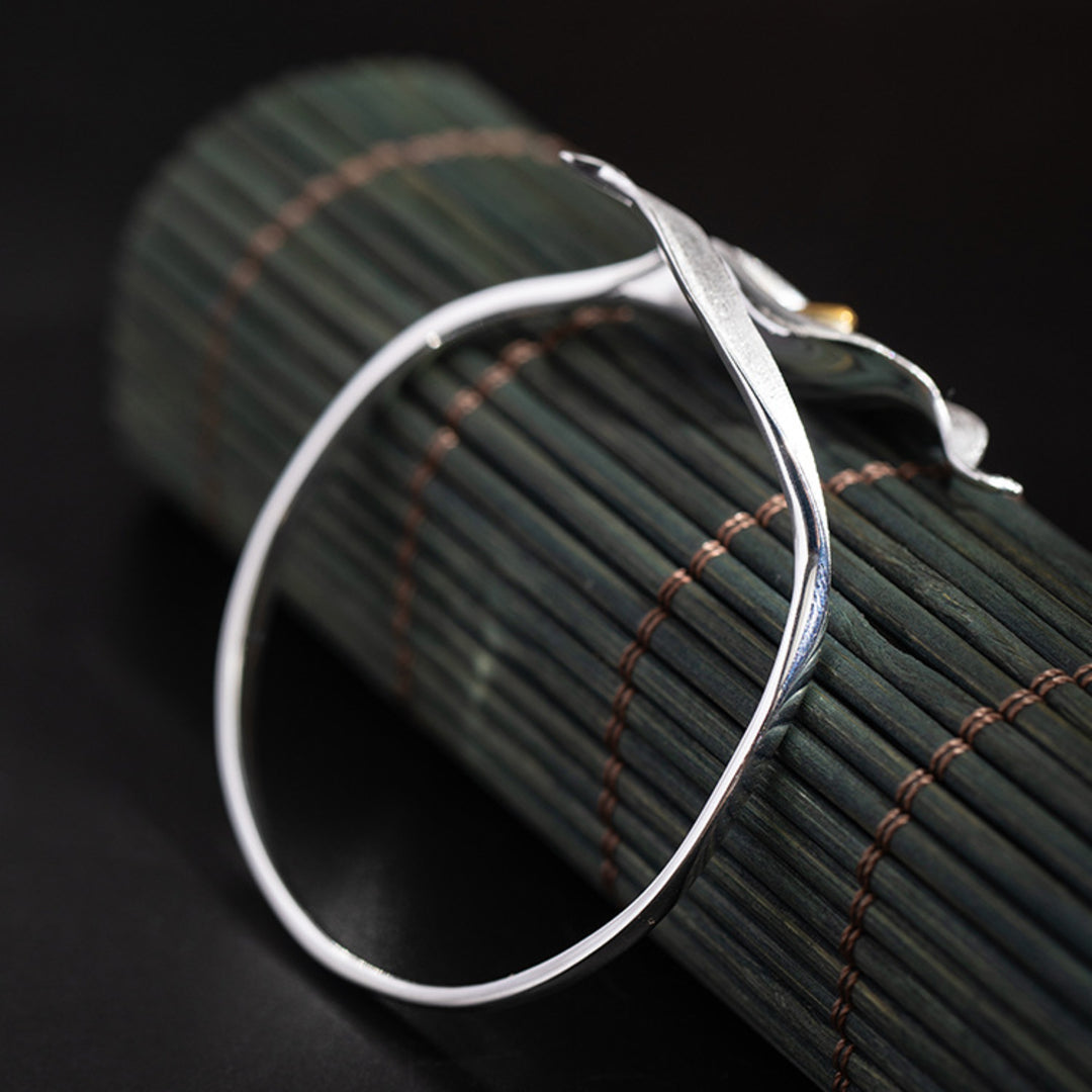 Calla-Lily-Bangle-By-Yonandole_7
