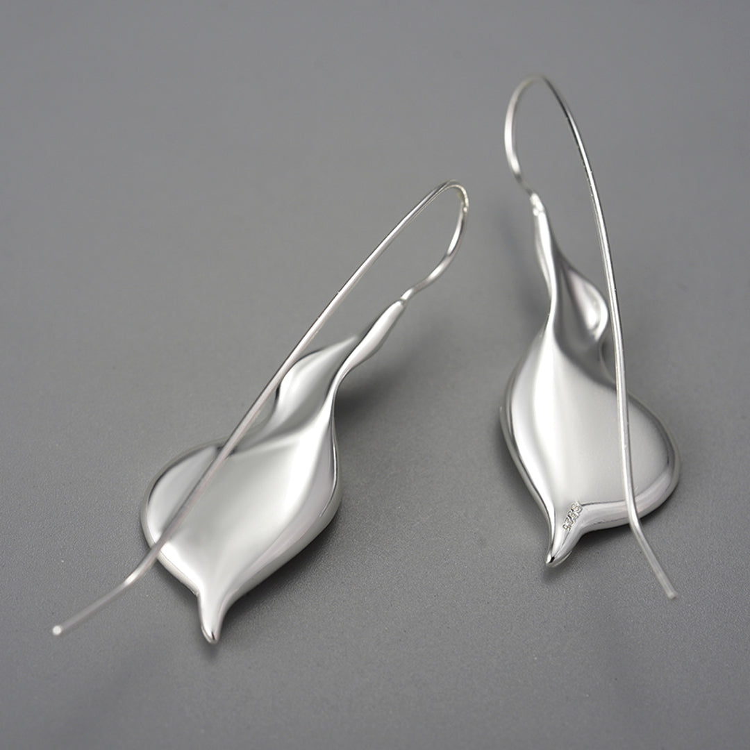 Calla-Lily-Earrings-By-Yonandole_5