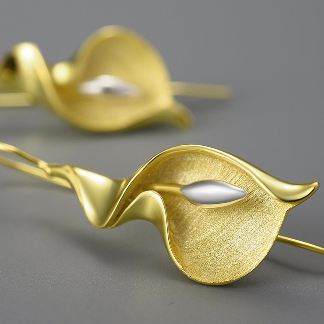 Calla-Lily-Earrings-By-Yonandole_8