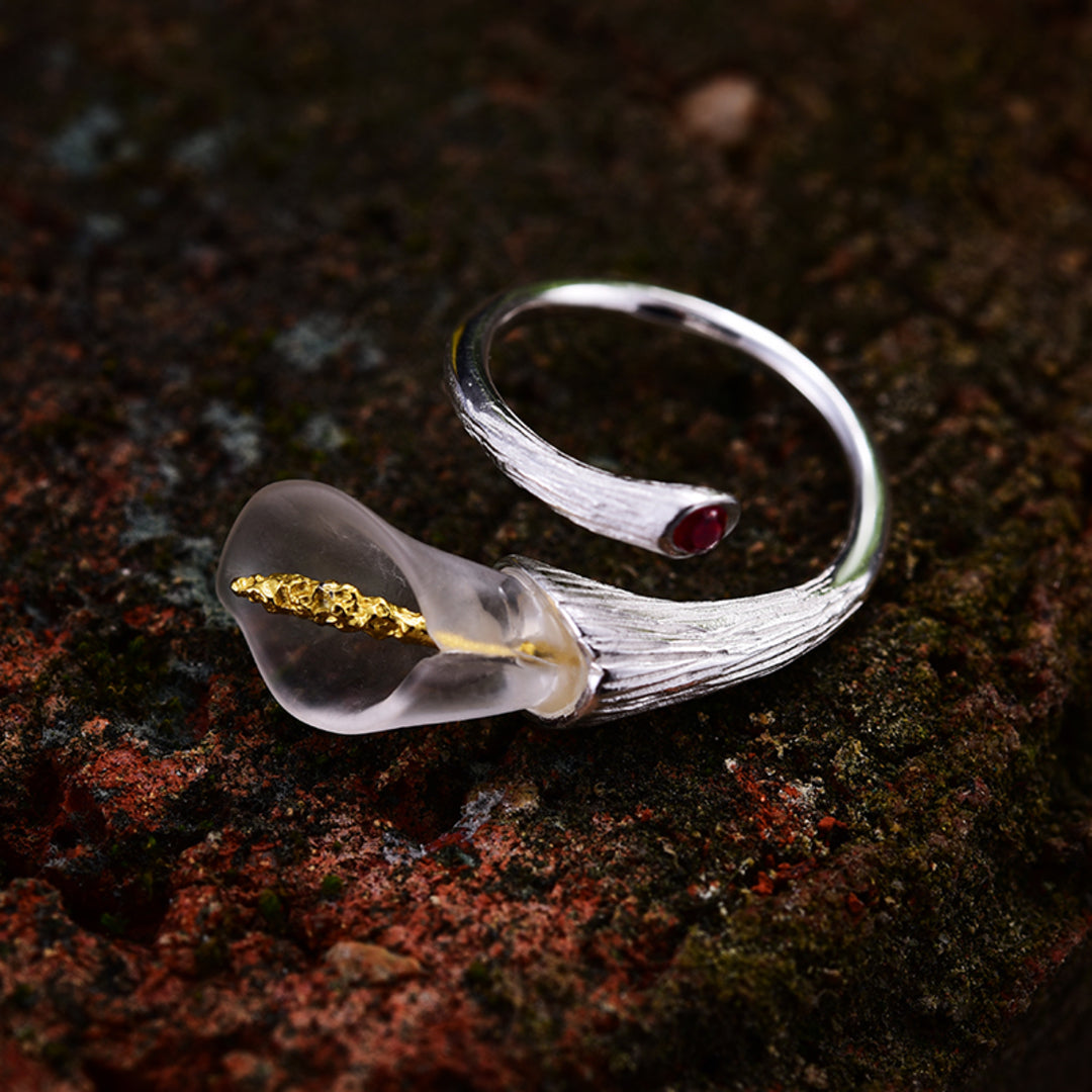 大人気 Calla Lily Ring With Crystal In 925 Sterling Silver 18K Gold アクセサリー