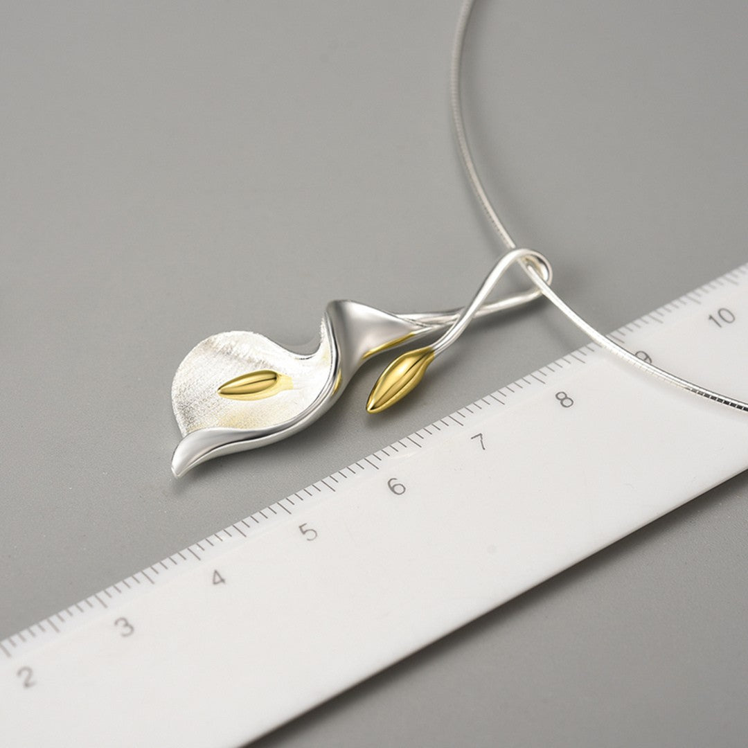 Calla-Pendant-By-Yonandole_3
