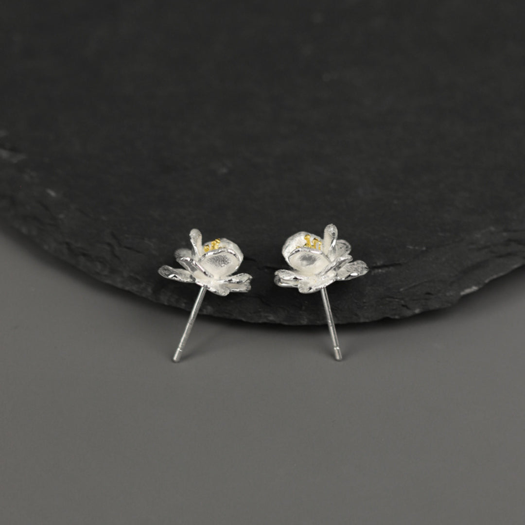 Camellia-Earrings-By-Yonandole_12