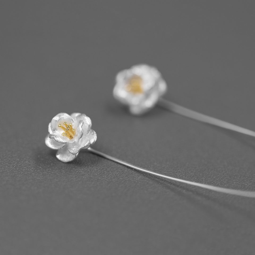 Camellia-Earrings-By-Yonandole_4