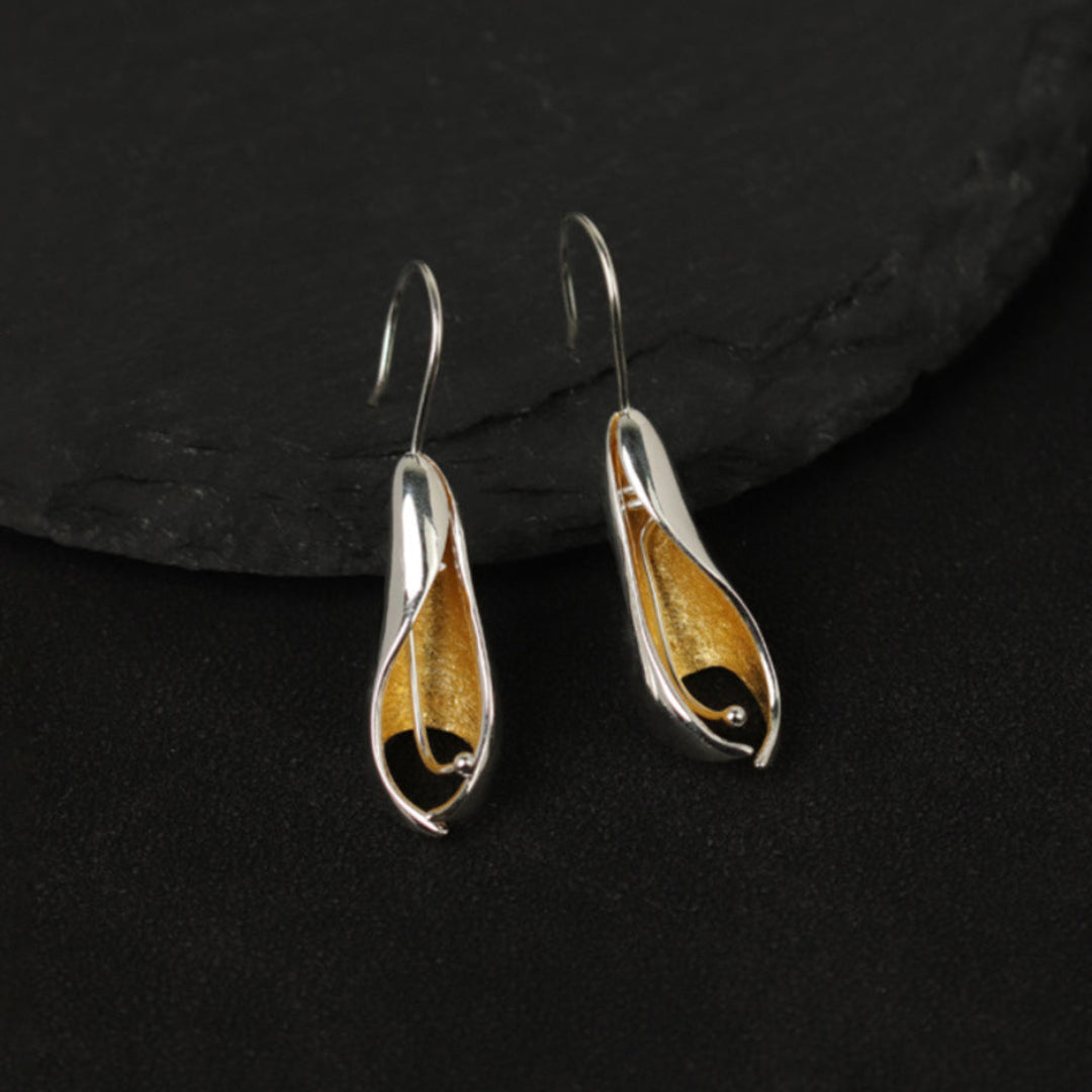 Capsule-Earrings-By-Yonandole_2