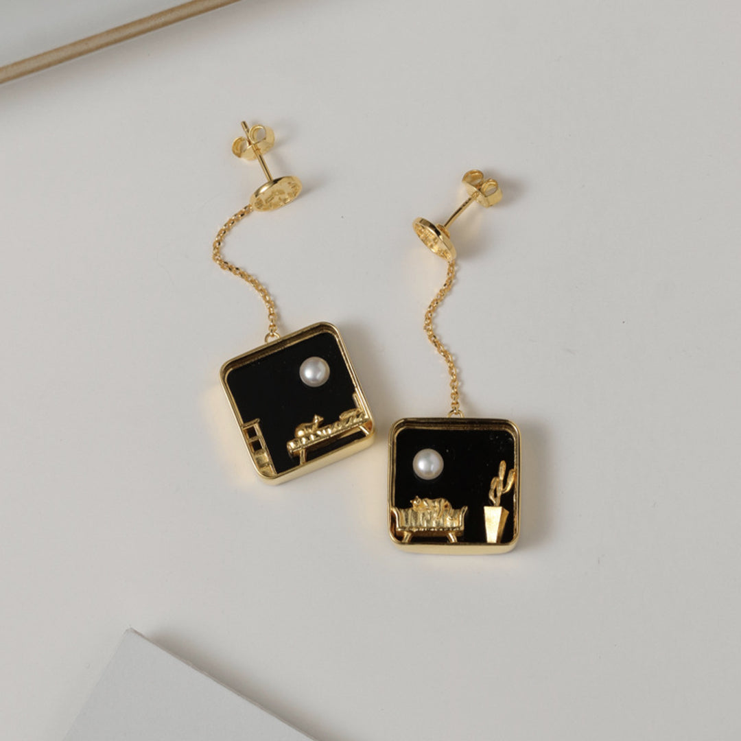 Cat-At-Home-Earrings-By-Yonandole_6b