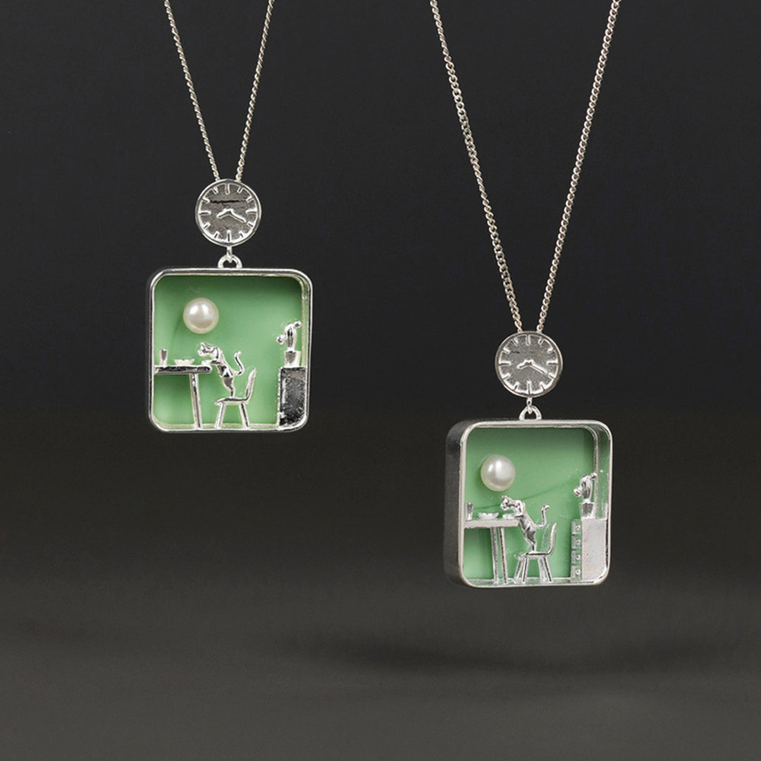 Cat-At-Home-Pendant-By-Yonandole_1c