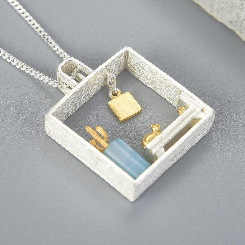 Cat-At-Home-Pendant-By-Yonandole_3