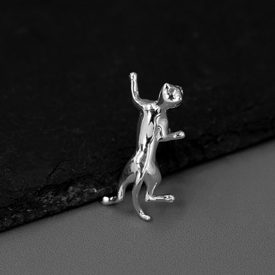 Cat-Brooch-By-Yonandole_12
