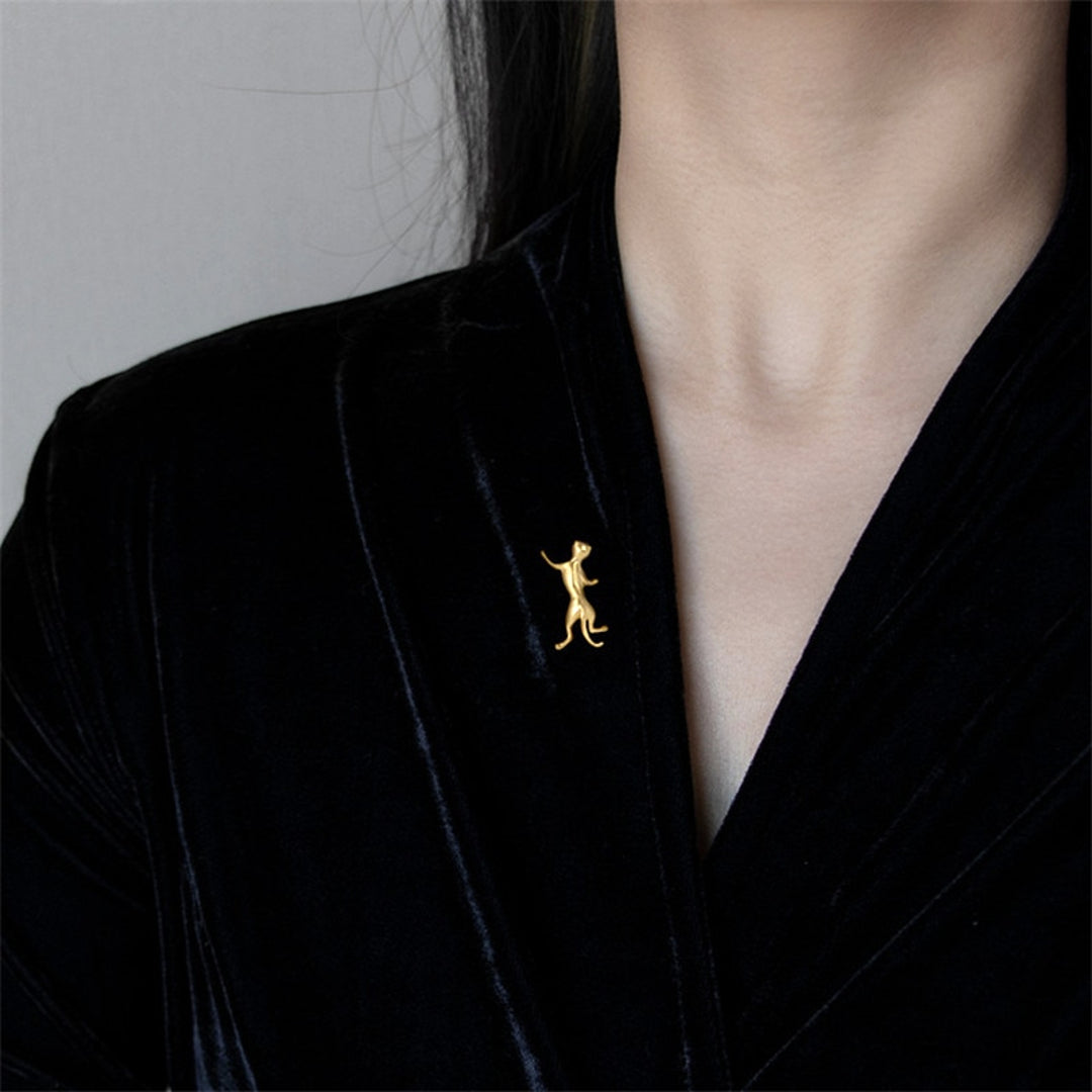 Cat-Brooch-By-Yonandole_2