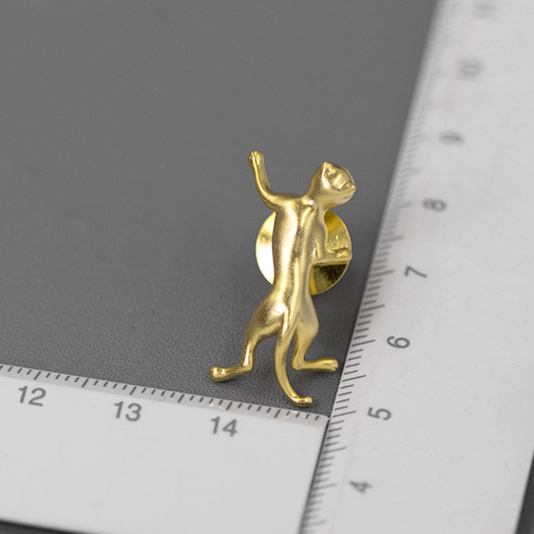 Cat-Brooch-By-Yonandole_4