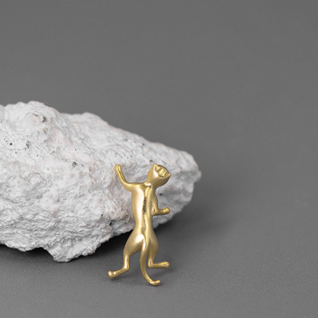 Cat-Brooch-By-Yonandole_6