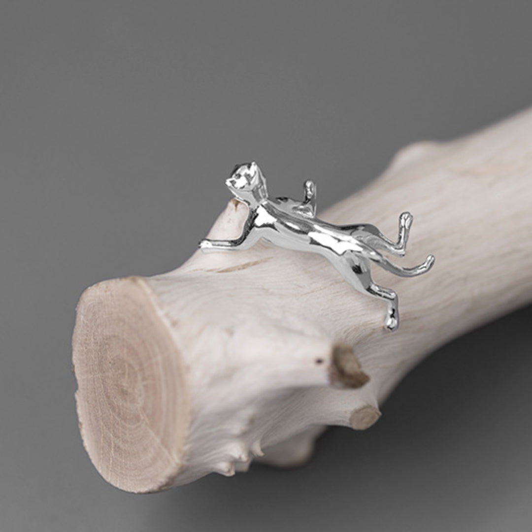 Cat-Brooch-By-Yonandole_8