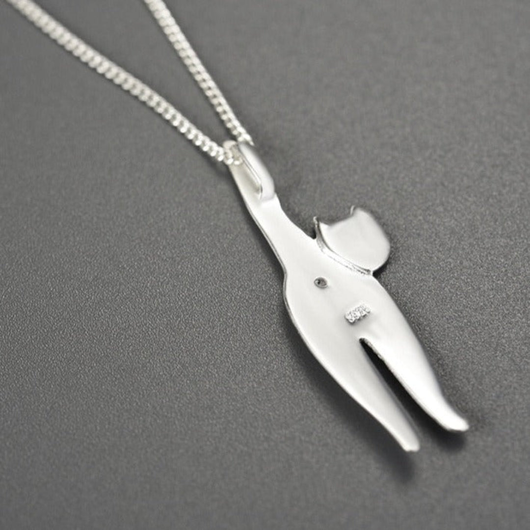Cheeky-Playful-Cat-Pendant-By-Yonandole_9