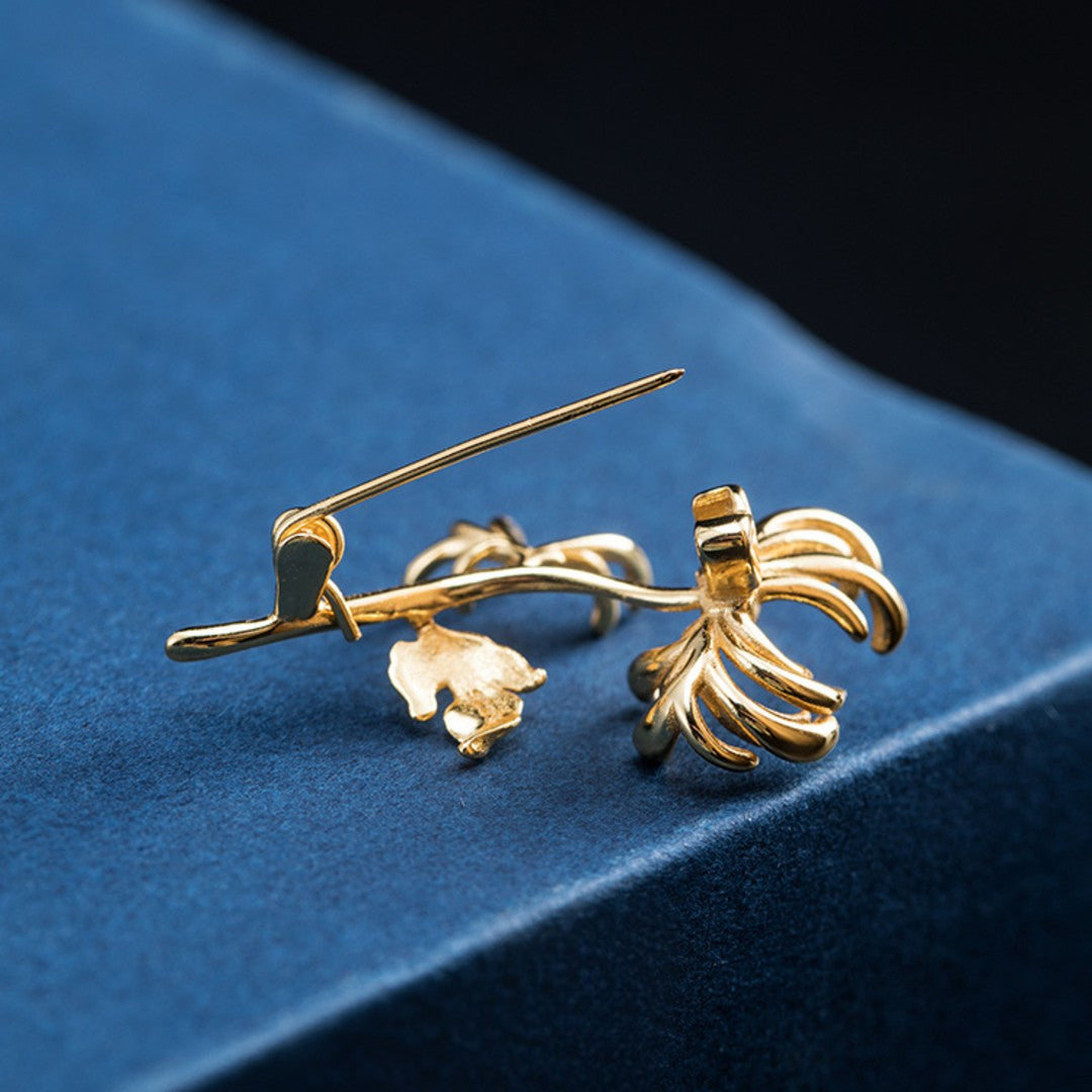 Chrysanthemum-Brooch-By-Yonandole_1