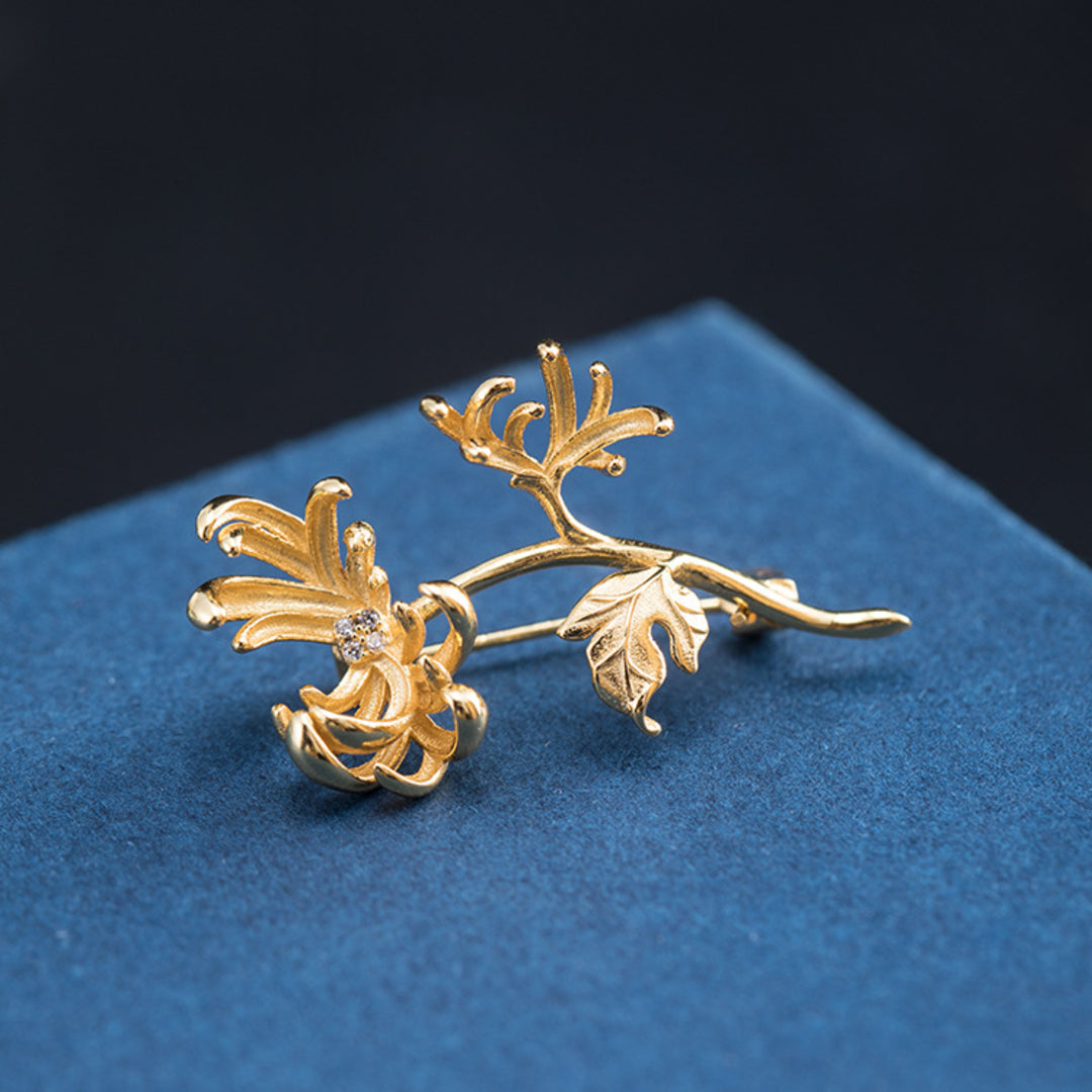 Chrysanthemum-Brooch-By-Yonandole_7