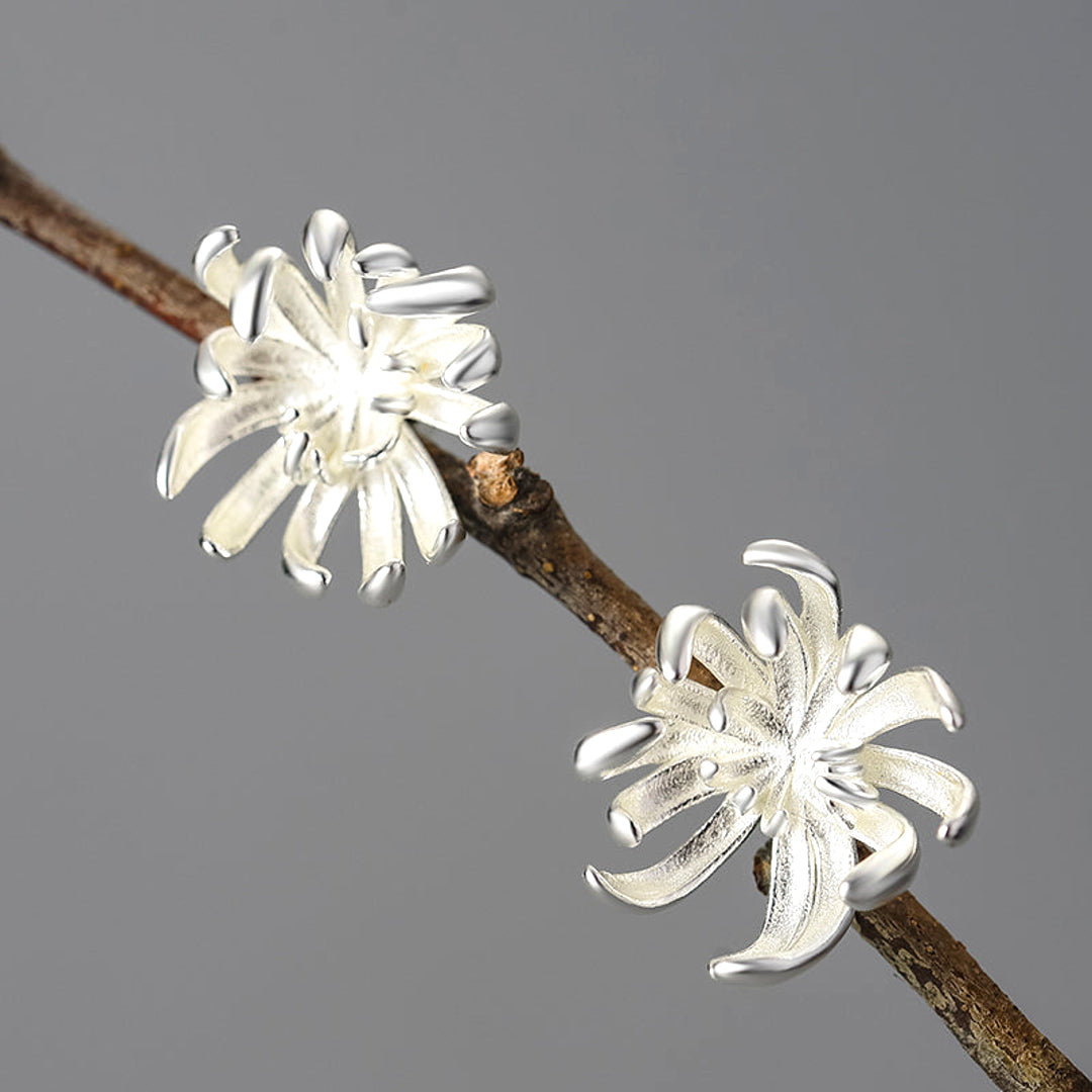 Chrysanthemum-Stud-Earrings-By-Yonandole_5
