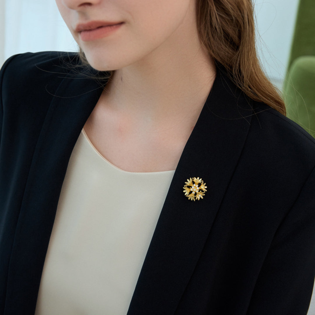 Cornflower-Brooch-With-Zirconia-By-Yonandole_9
