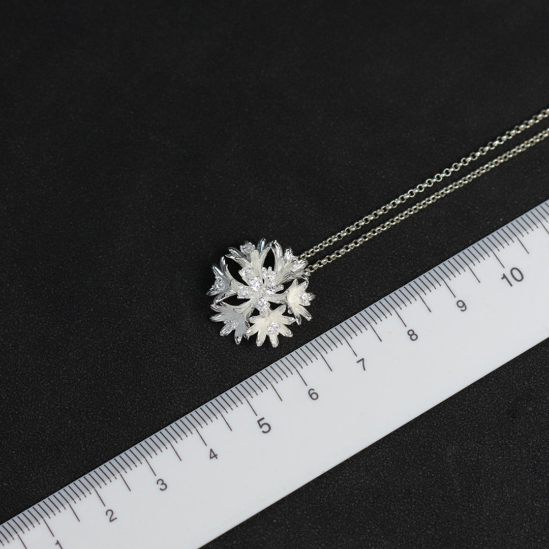Cornflower-Pendant-By-Yonandole_15a