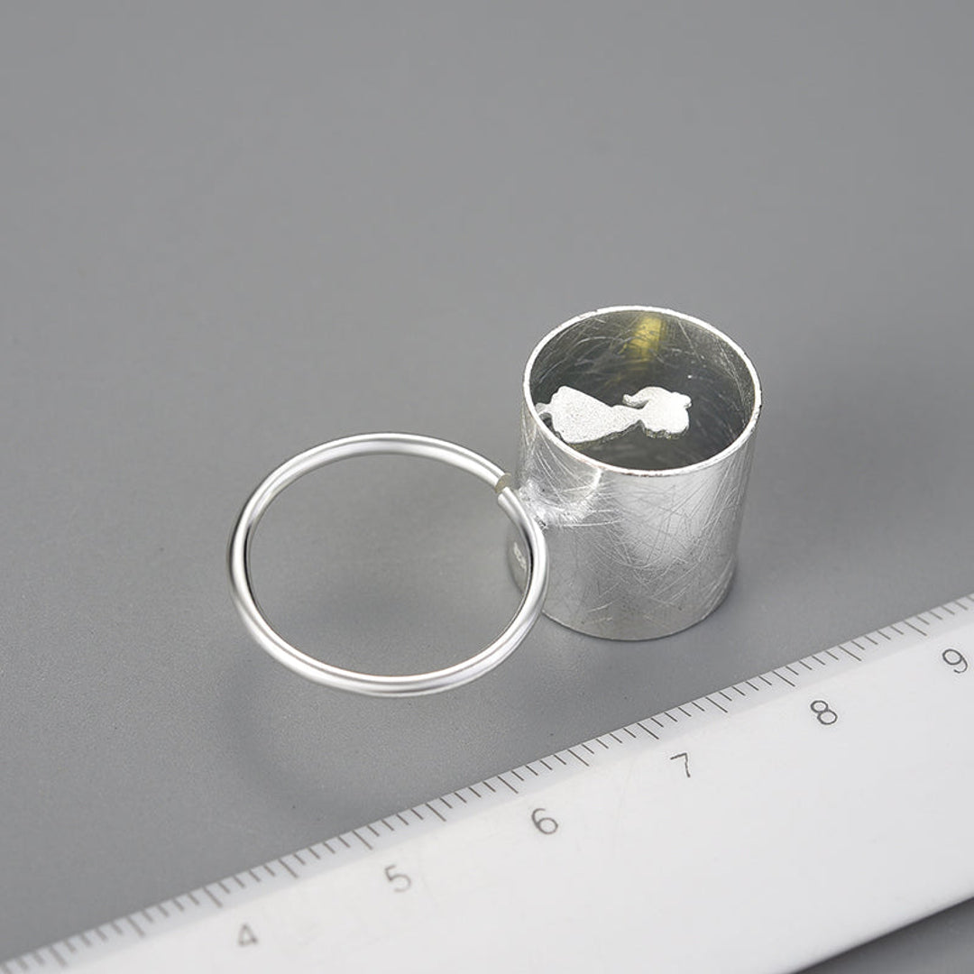 Cylinder-Ring-With-Cat-And-Boy-Or-Girl-By-Yonandole_6