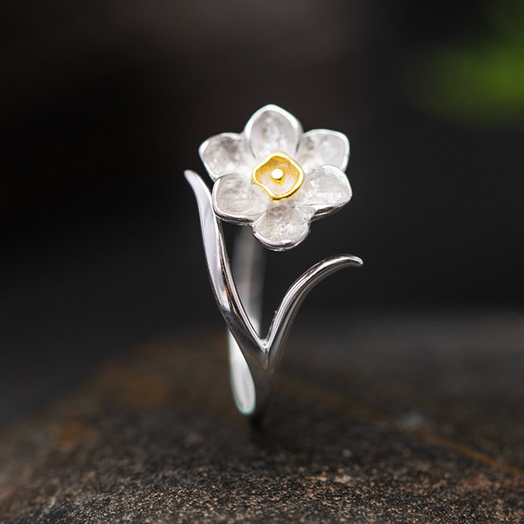 Daffodil-Flower-Ring-By-Yonandole_1