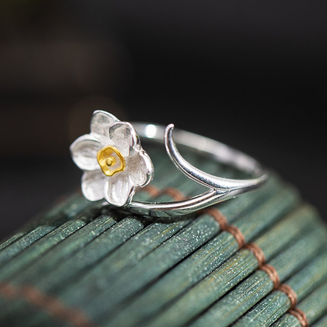 Daffodil-Flower-Ring-By-Yonandole_3